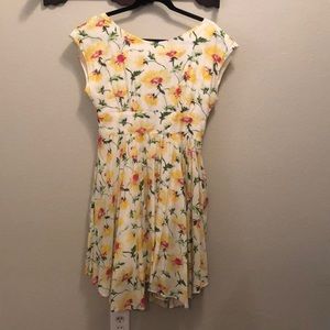Anthropologie floral dress size 6